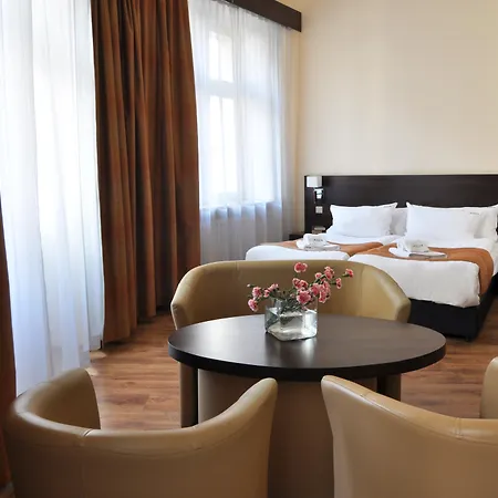 Apart Otel Spatz 3*